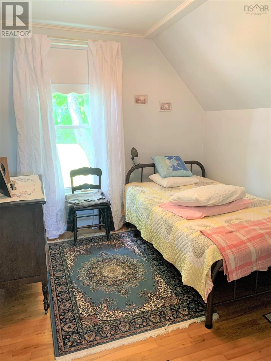 For sale 3890 Eastern Avenue, Parrsboro, Nova Scotia B0M1S0