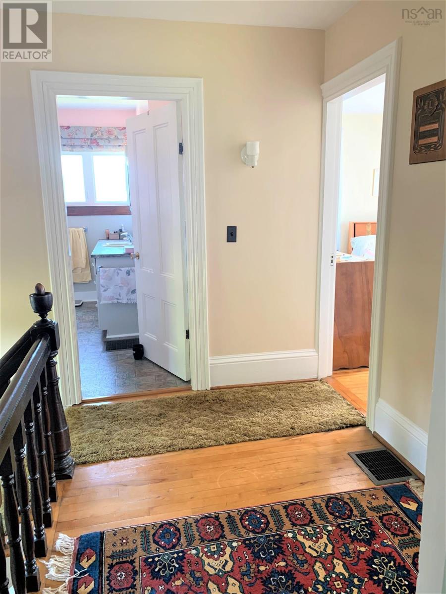 For sale 3890 Eastern Avenue, Parrsboro, Nova Scotia B0M1S0