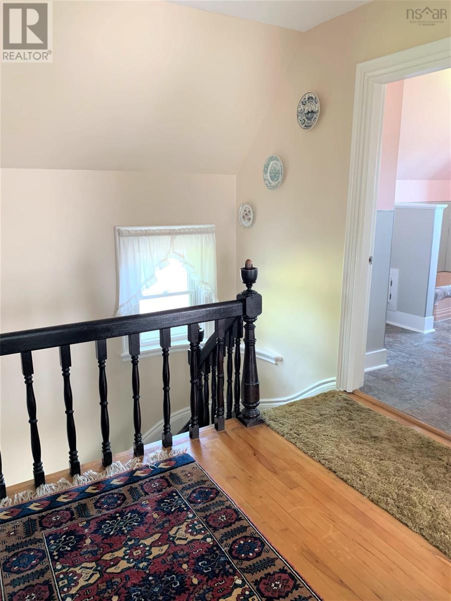 For sale 3890 Eastern Avenue, Parrsboro, Nova Scotia B0M1S0