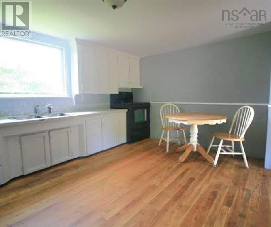 For sale 6904 Aylesford Road, Factorydale, Nova Scotia B0P1C0