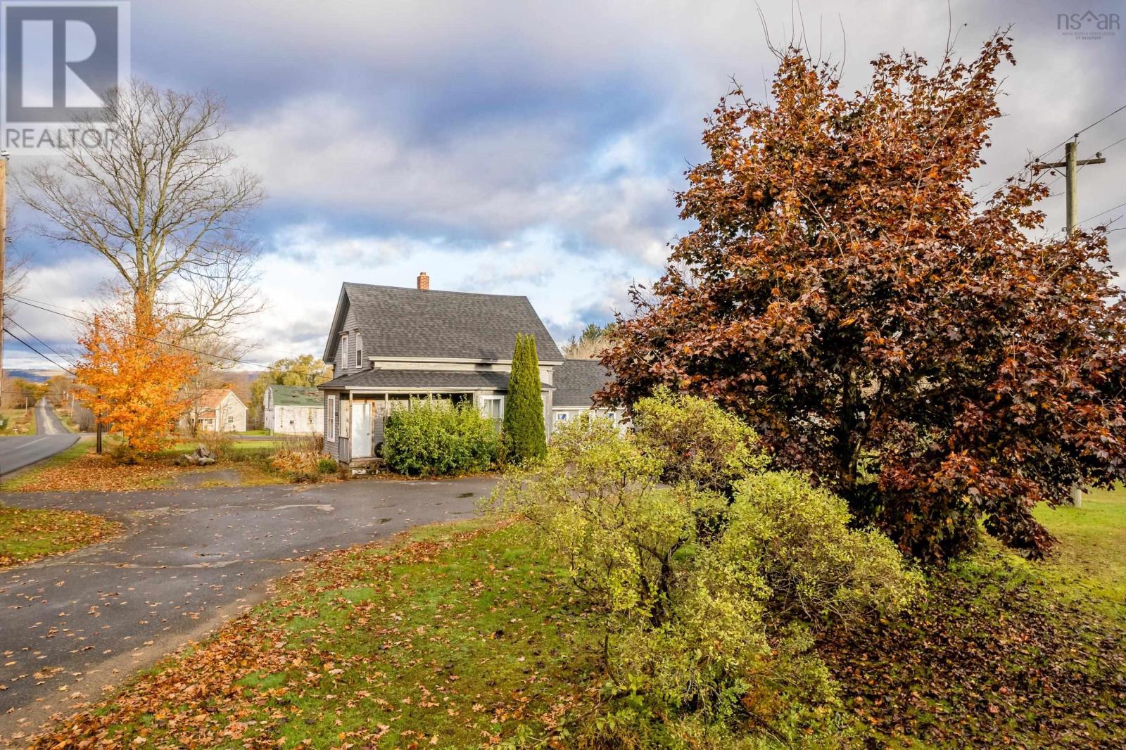 For sale 6904 Aylesford Road, Factorydale, Nova Scotia B0P1C0