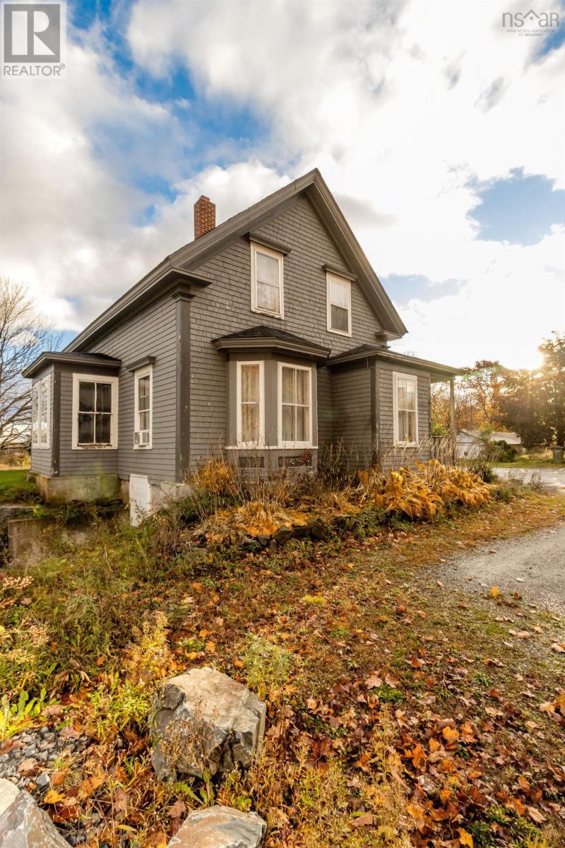 For sale 6904 Aylesford Road, Factorydale, Nova Scotia B0P1C0