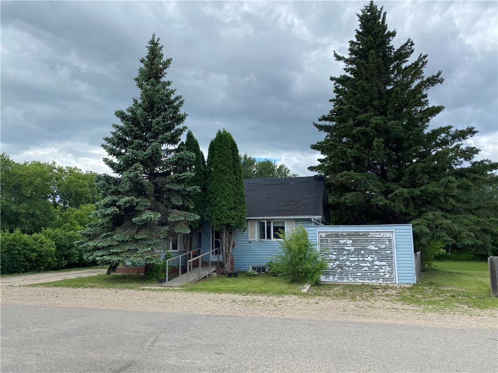 For sale 215 6th Avenue NW, Roblin, Manitoba R0L1P0 202325080