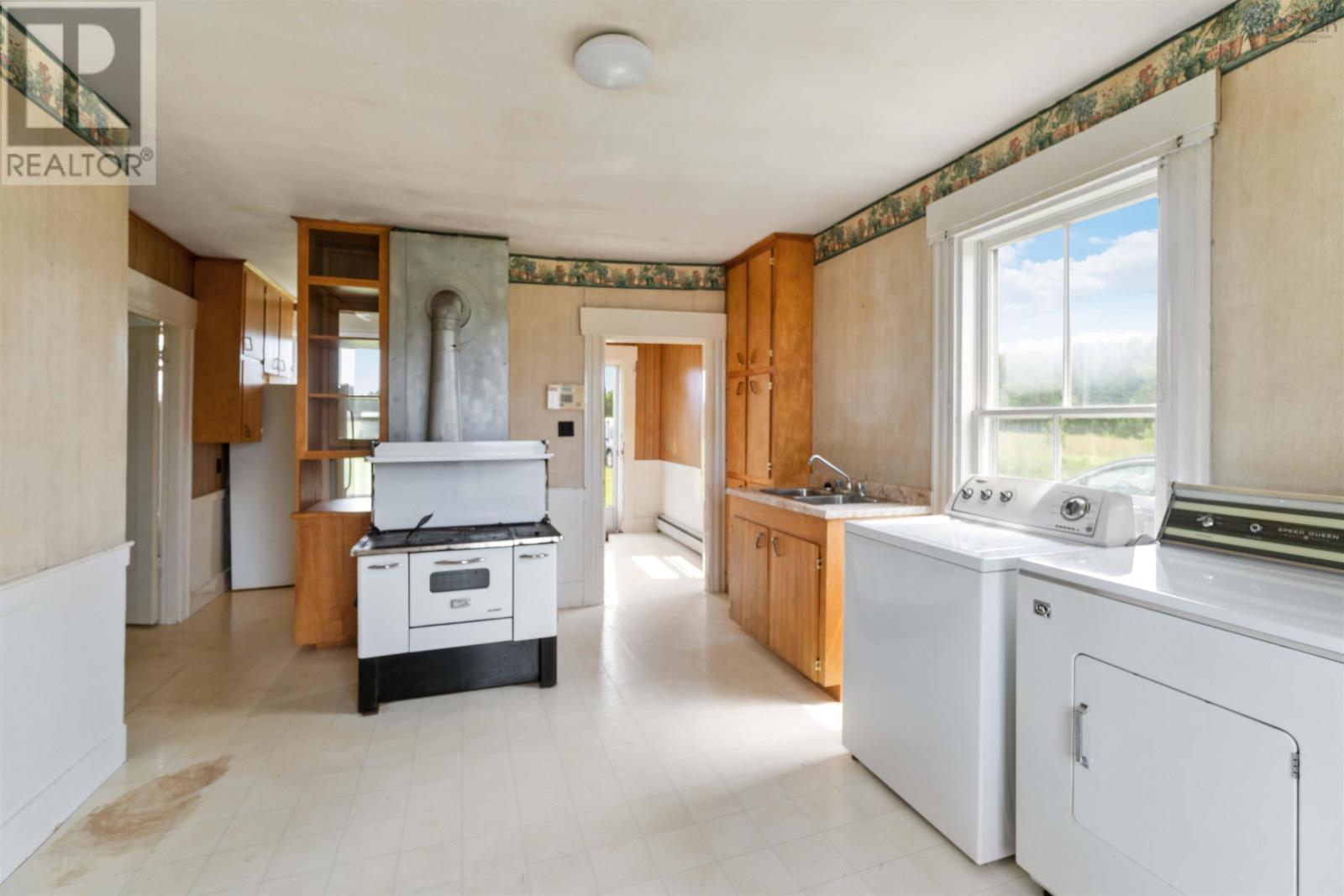 For sale 27 Oceanview Drive, Port Lorne, Nova Scotia B0S1R0