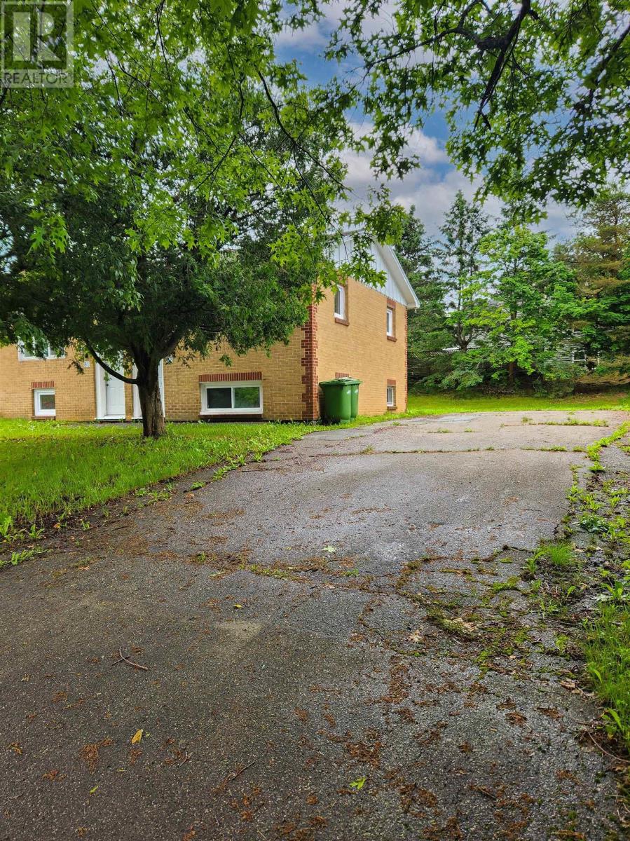 For sale 81/83 Pleasant Street, Wolfville, Nova Scotia B4P2R7