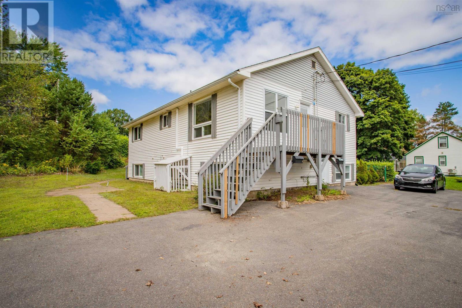 For sale 9427 Commercial Street, New Minas, Nova Scotia B4N3G3