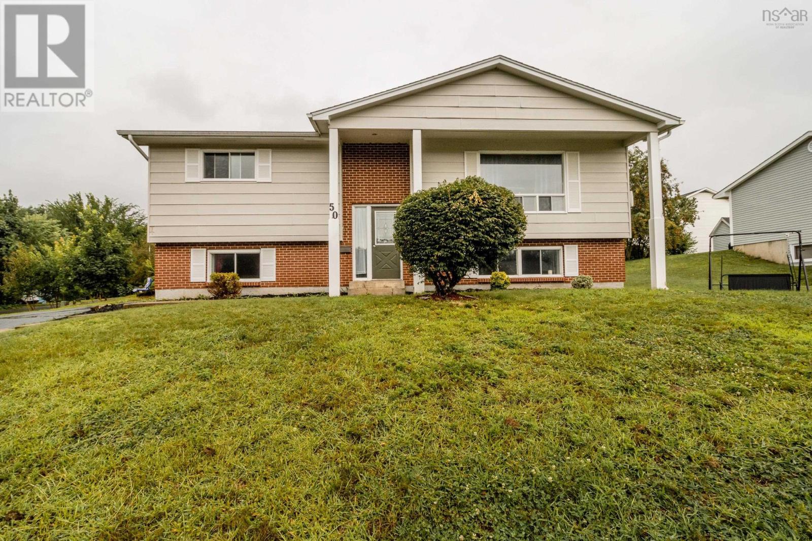 For sale 50 Cortland Crescent, Kentville, Nova Scotia B4N3X3