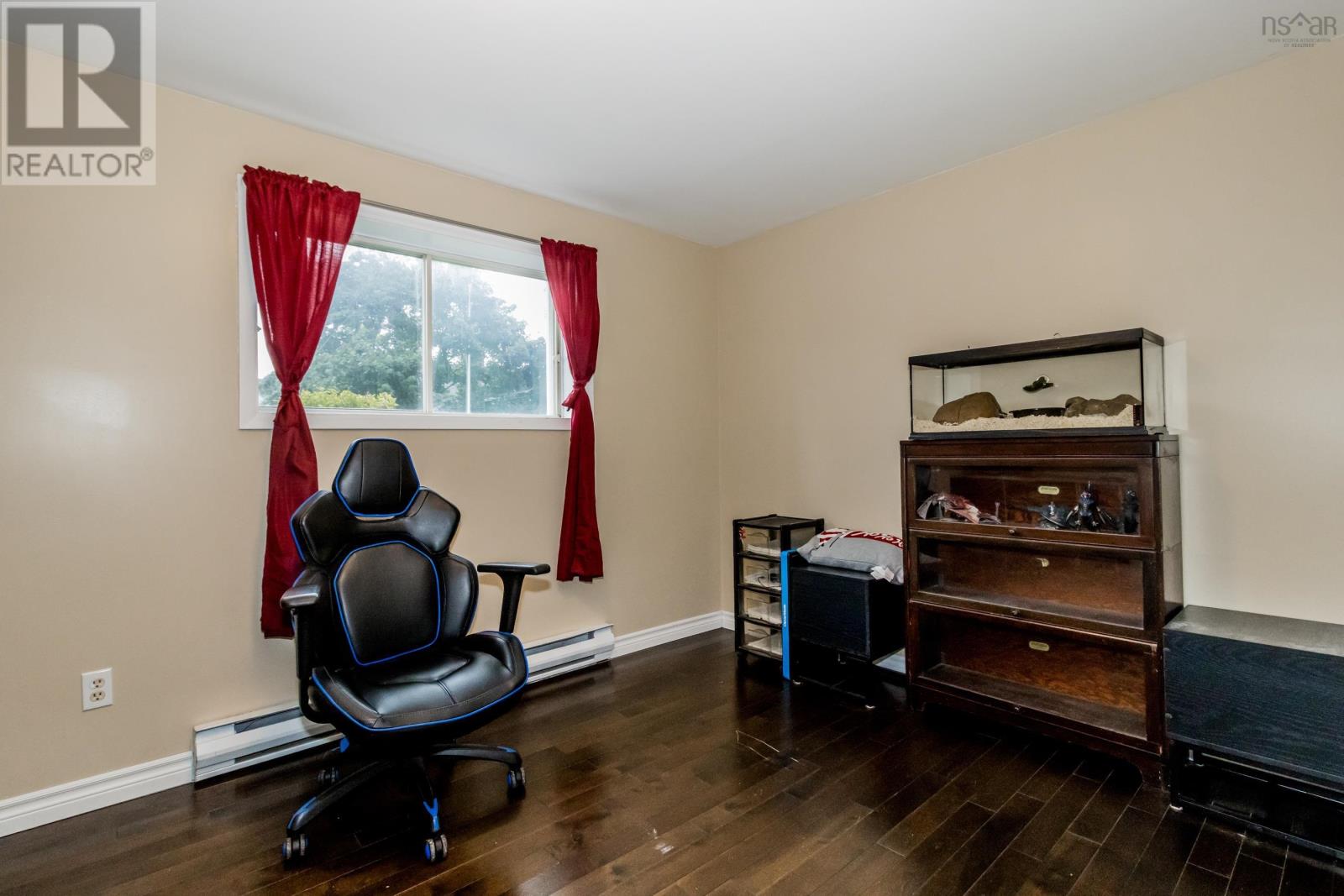 For sale 50 Cortland Crescent, Kentville, Nova Scotia B4N3X3