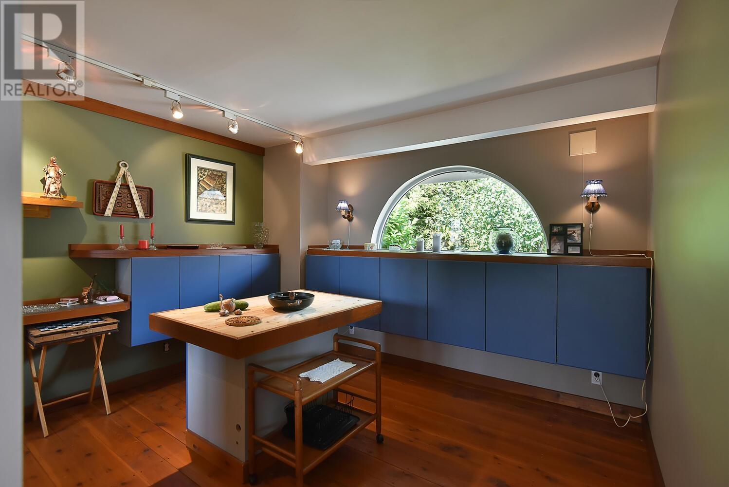 For sale 9217 REGAL ROAD, Halfmoon Bay, British Columbia V7Z1B4 R2813900 REALTOR.ca