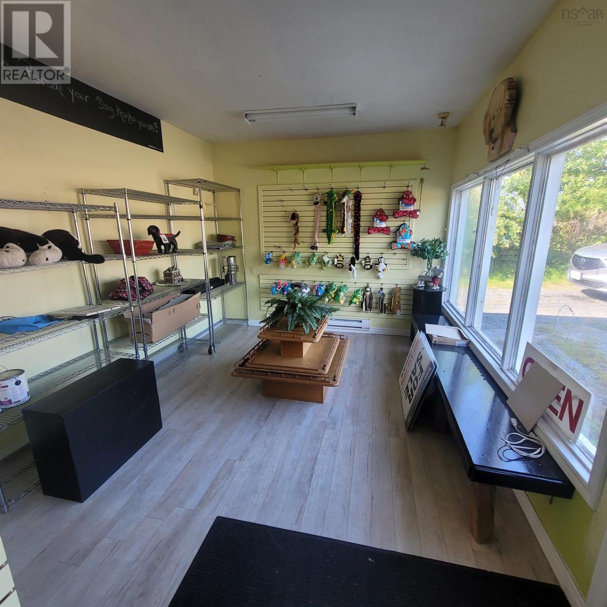 For sale 299 Highway 2, Enfield, Nova Scotia B2T1C9 202318952