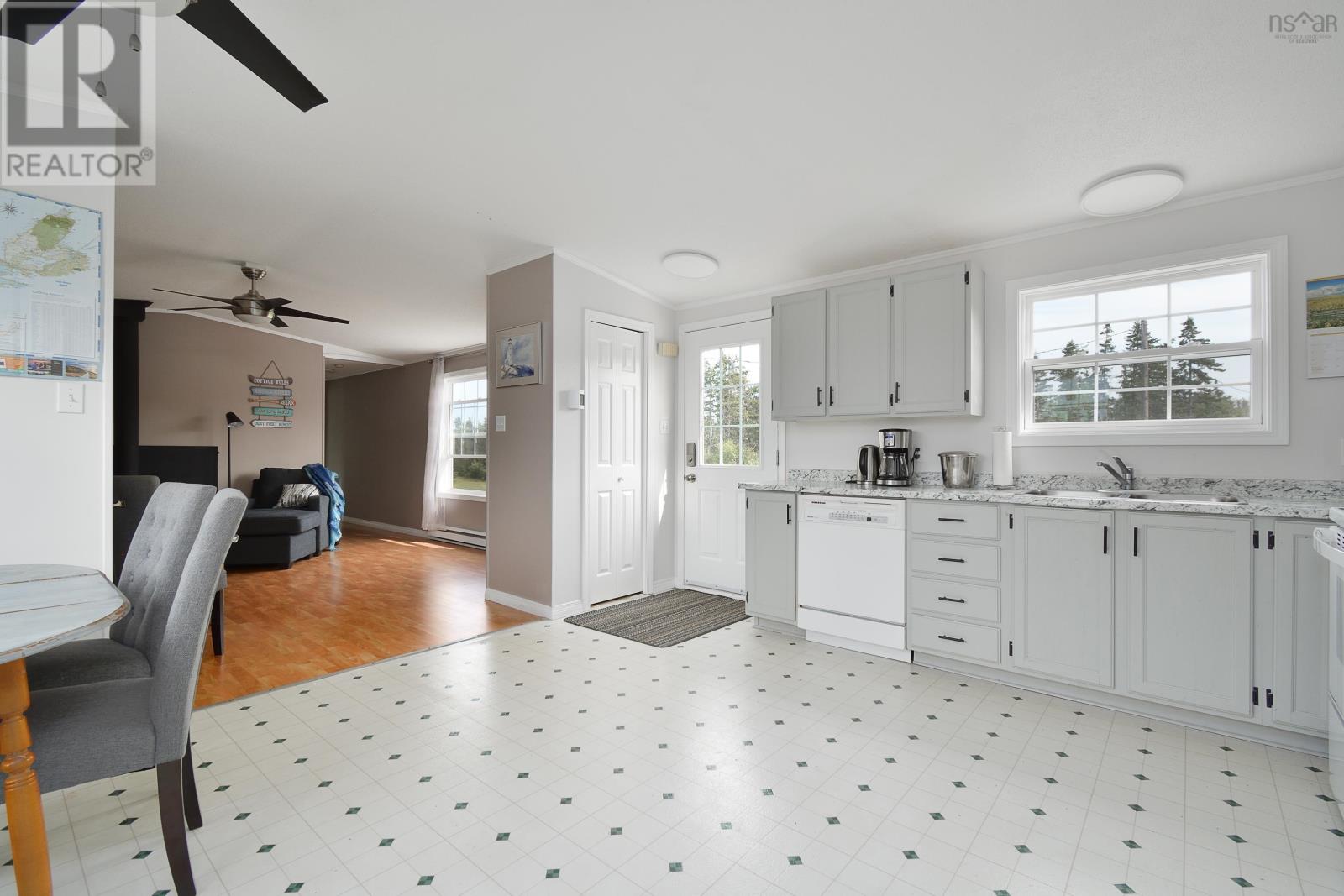 For sale 8087 Gabarus Hwy, Gabarus Lake, Nova Scotia B1K2B1