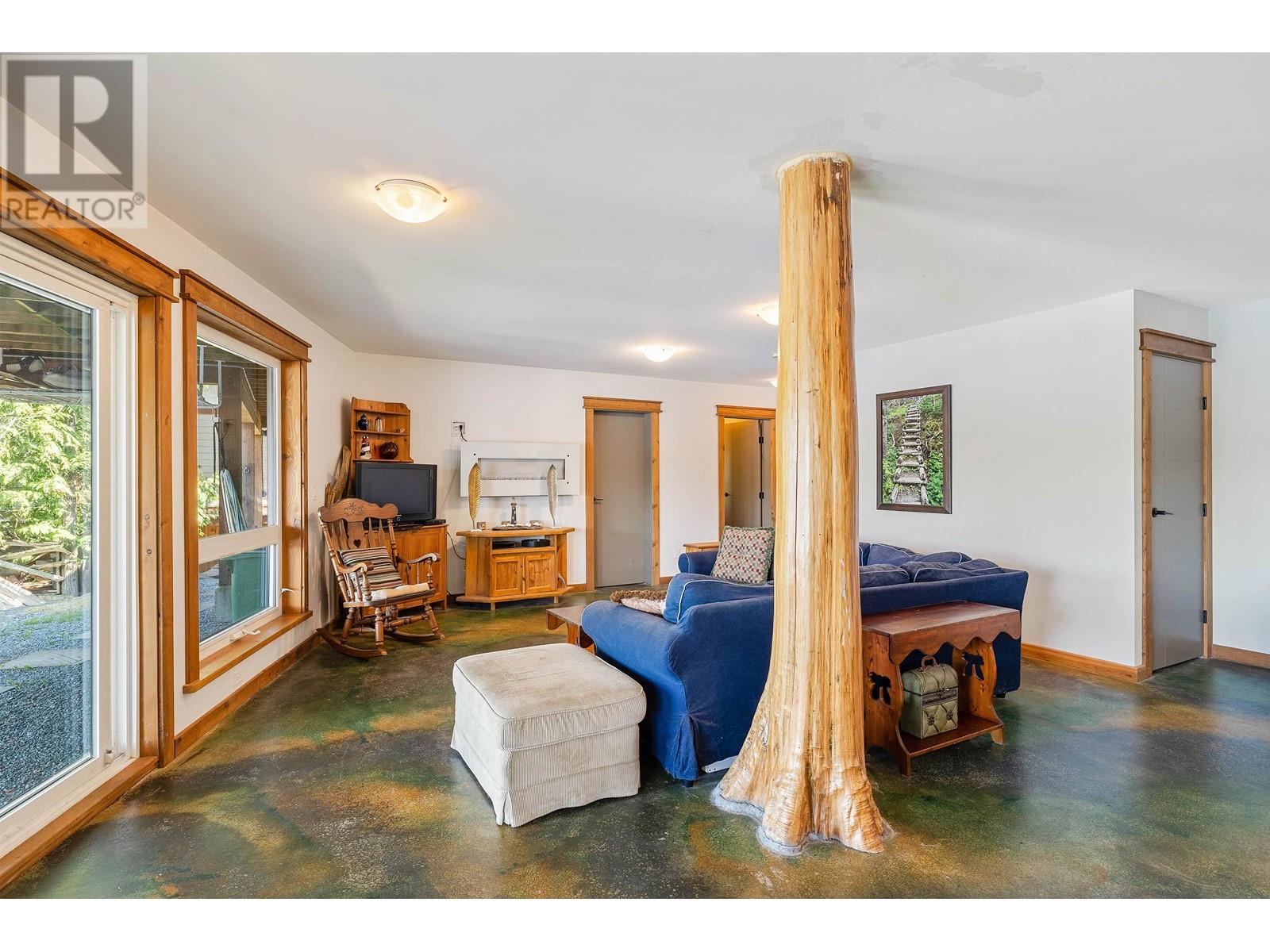 For sale 659 WILKS ROAD, Mayne Island, British Columbia V0N2J1