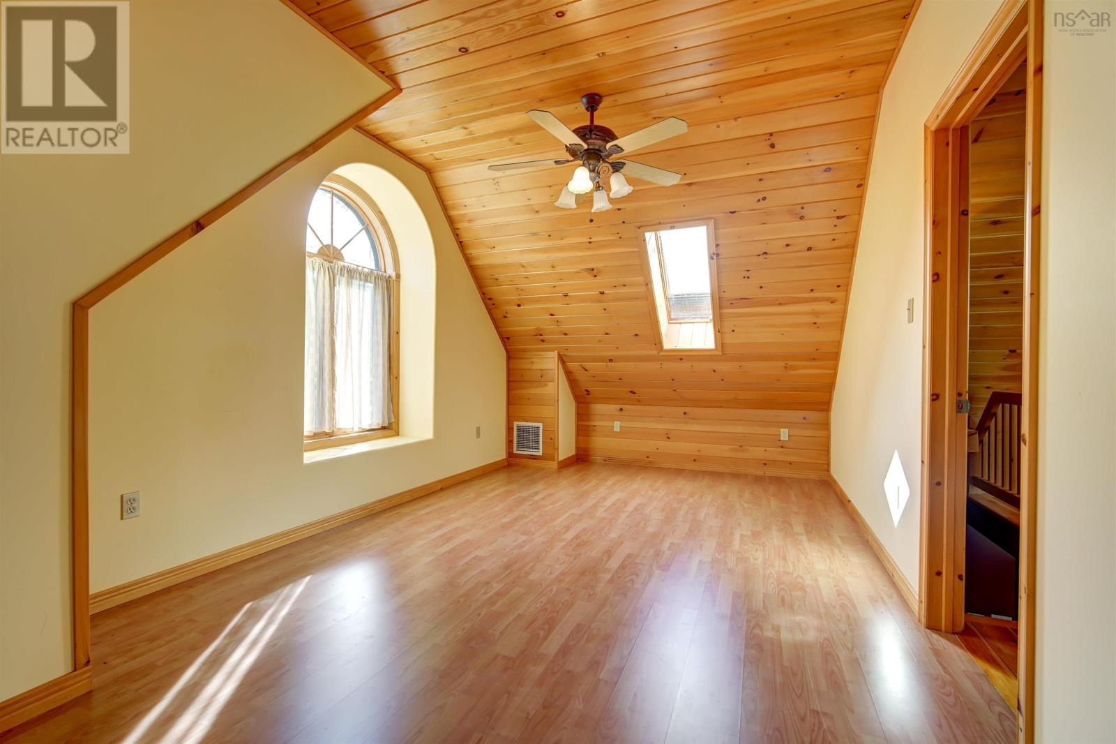 For sale 3447 Highway 2, Fall River, Nova Scotia B2T1J2 202225351