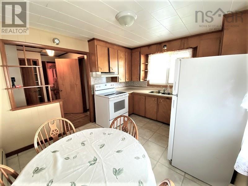 For sale 2437 Main Street, Clark's Harbour, Nova Scotia B0W1P0