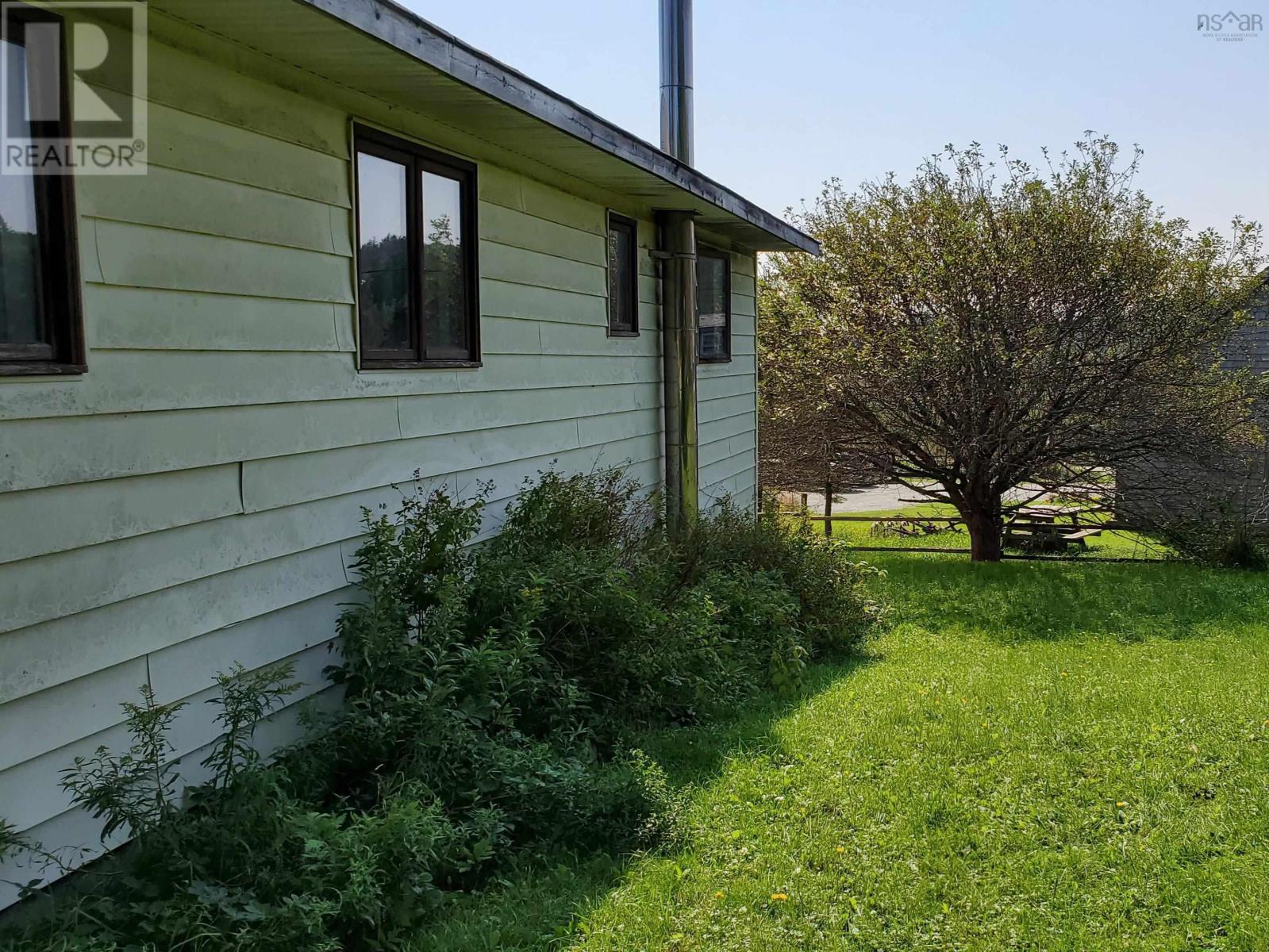 For sale 17 Acadia Lane, West Chezzetcook, Nova Scotia B0J2L0