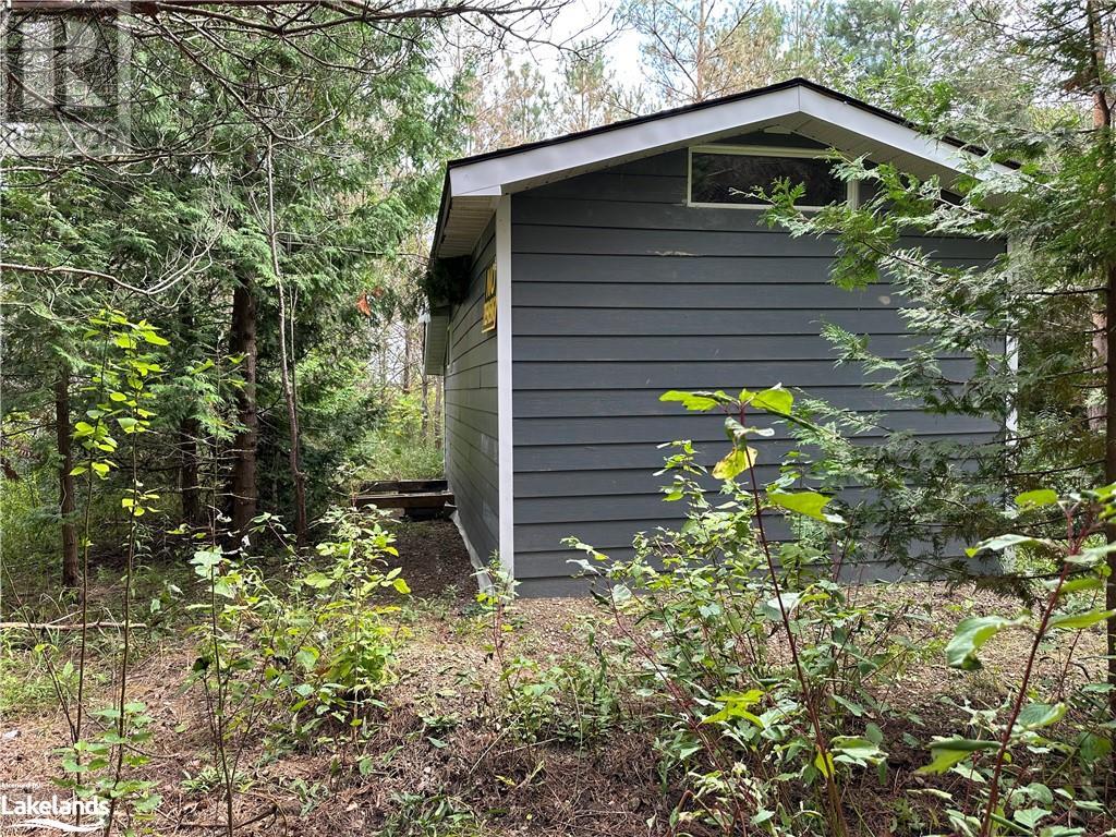 For sale 6696 33/34 NOTTAWASAGA Side Road, Nottawa, Ontario L0M1S0