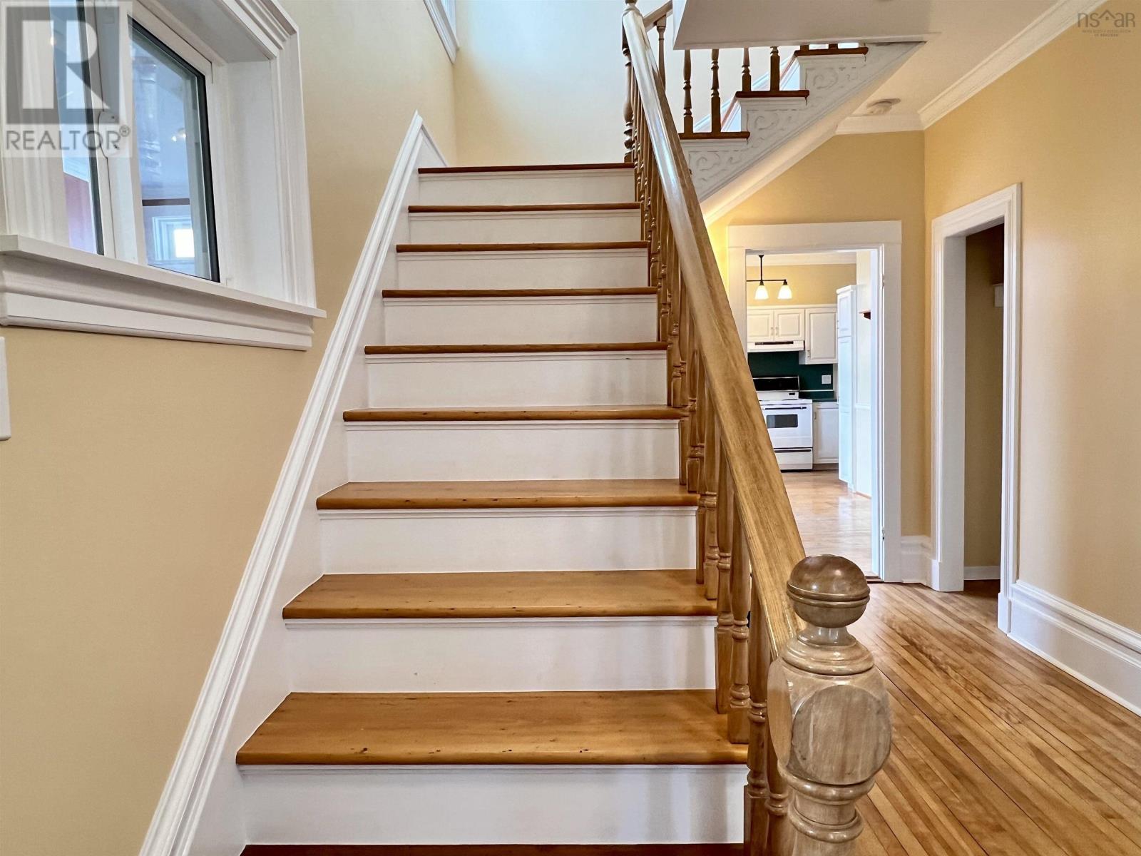 For sale 25 West Cottage Street, Pictou, Nova Scotia B0K1H0