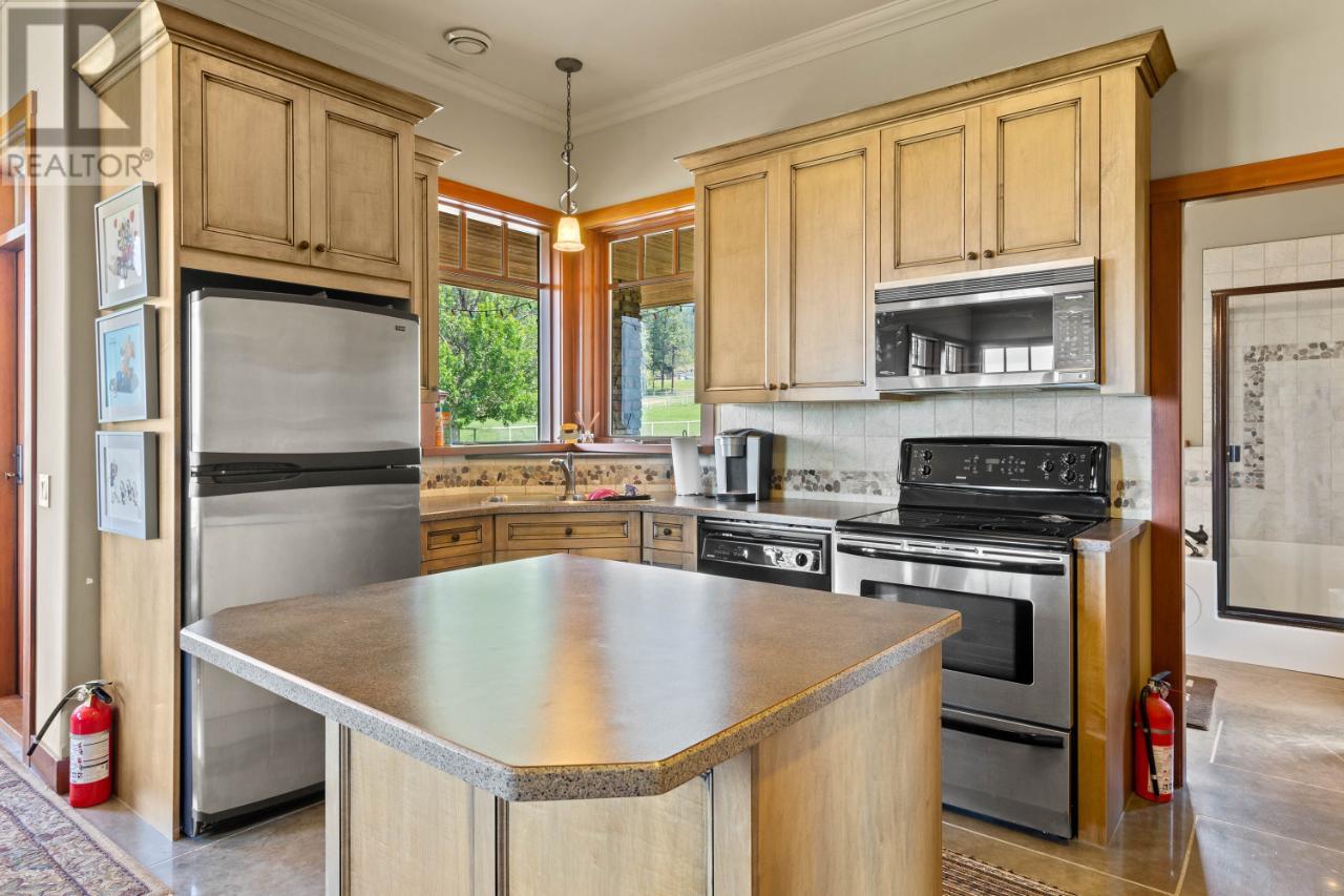 For sale 1060 HEFFLEY LOUIS CR RD, Heffley, British Columbia V0E1Z1