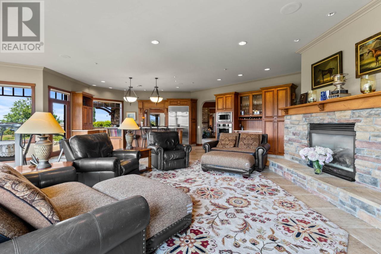 For sale 1060 HEFFLEY LOUIS CR RD, Heffley, British Columbia V0E1Z1