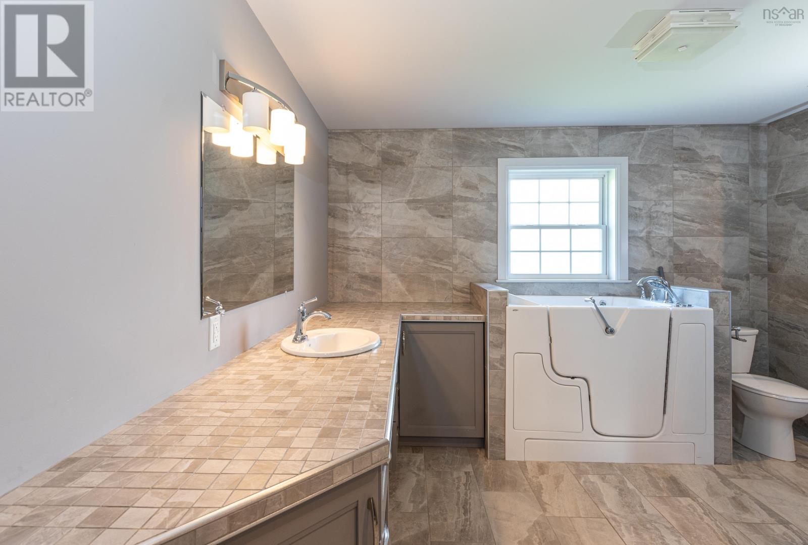 For sale 3988 Highway 14, Upper Rawdon, Nova Scotia B0N2N0 202319138