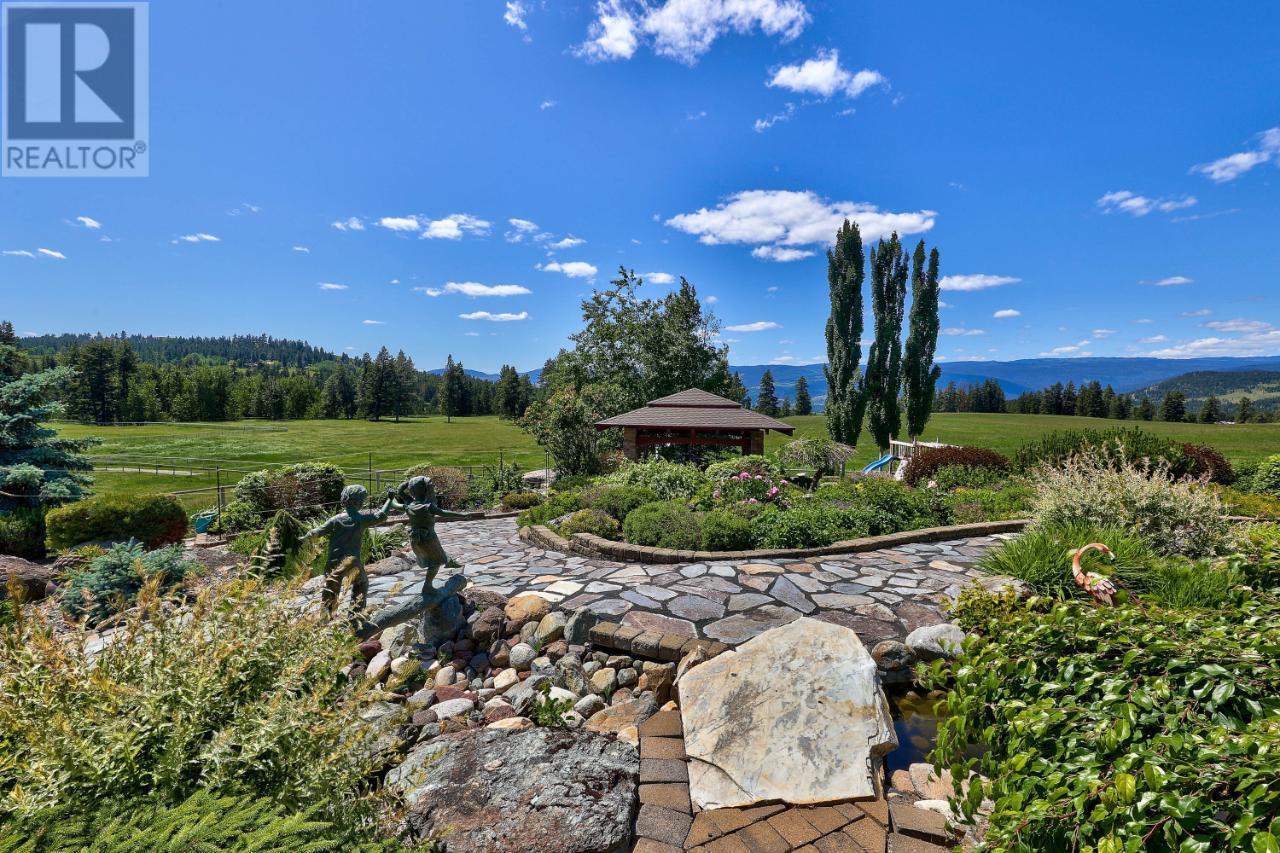 For sale 11060 HEFFLEY LOUIS CR RD, Heffley, British Columbia V0E1Z1