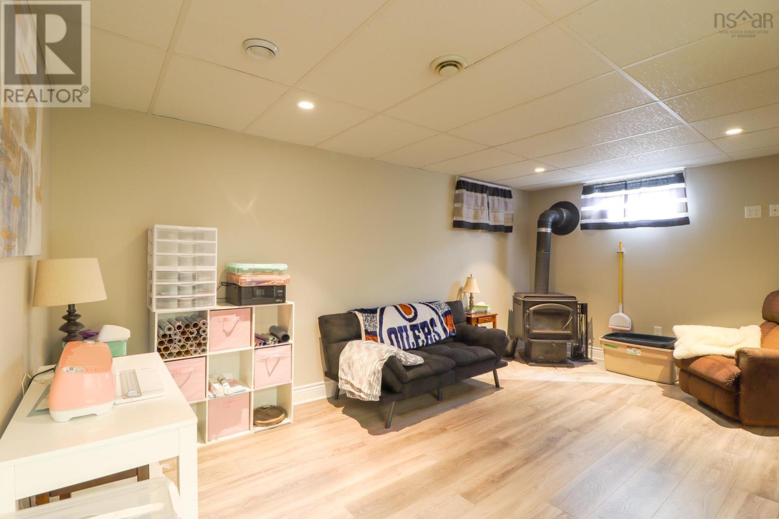 223 Lake Road Glace Bay Road, Cape Breton, Nova Scotia B2H1V6 REALTOR.ca