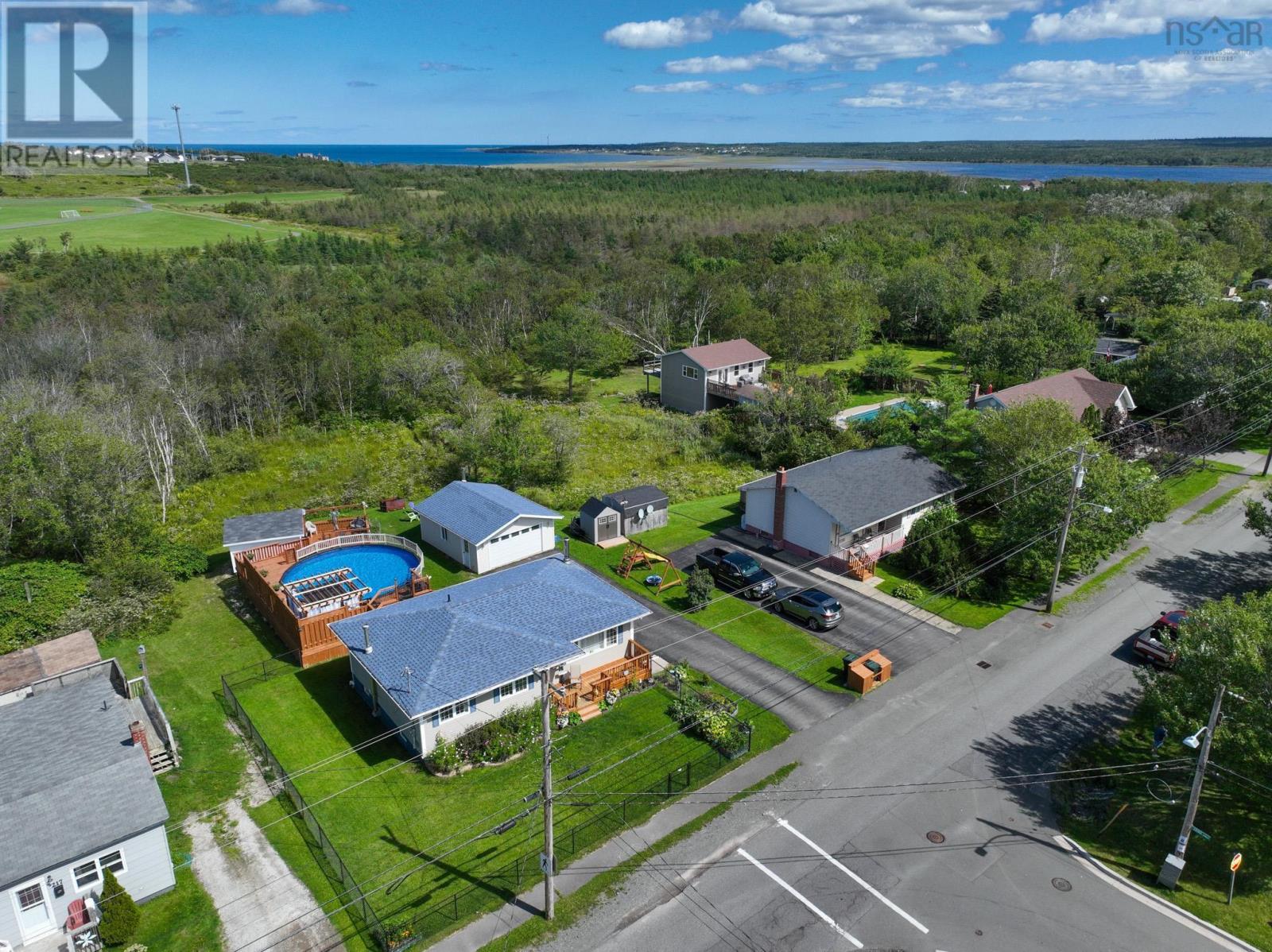 223 Lake Road Glace Bay Road, Cape Breton, Nova Scotia B2H1V6 REALTOR.ca