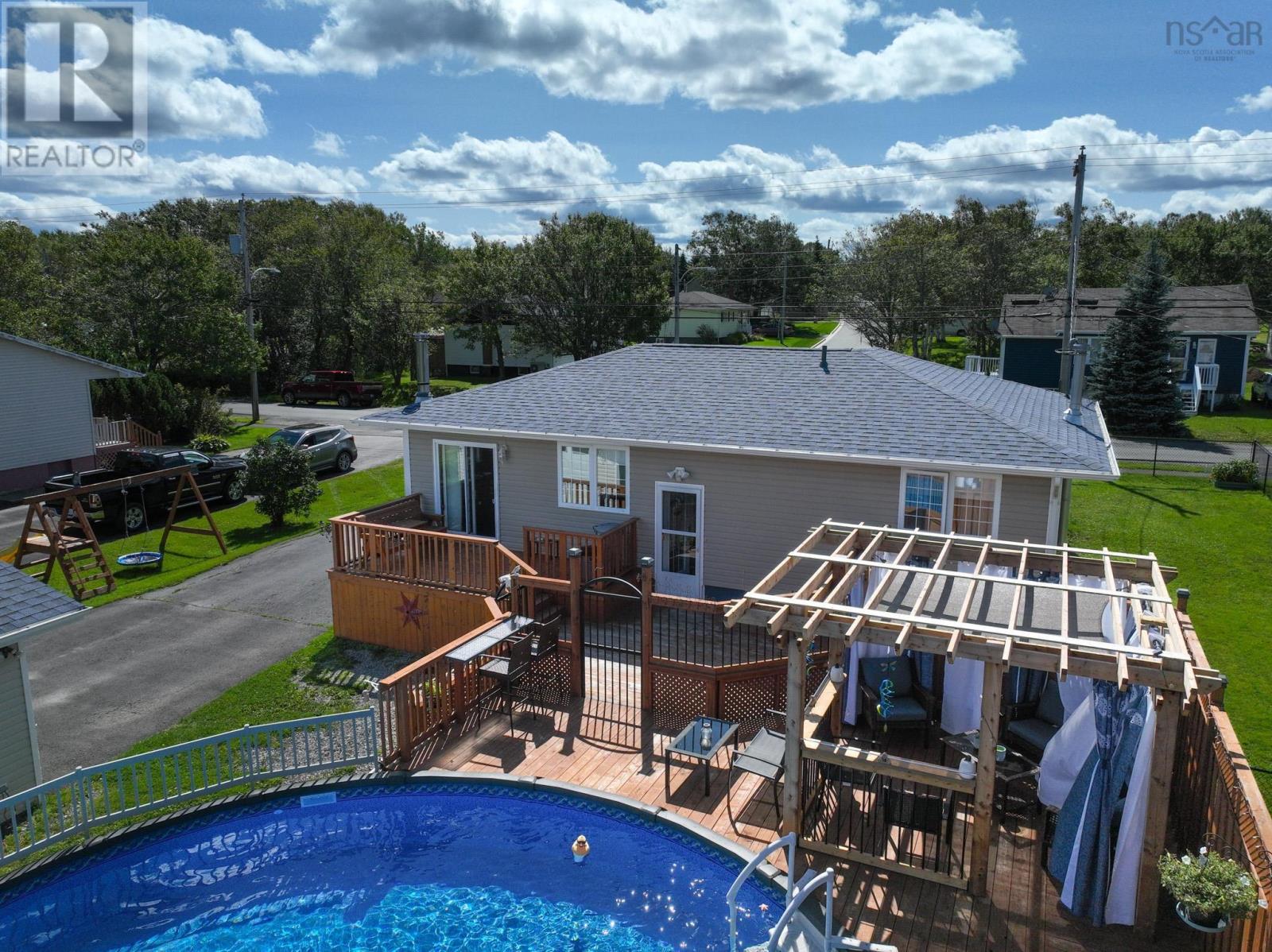 223 Lake Road Glace Bay Road, Cape Breton, Nova Scotia B2H1V6 REALTOR.ca