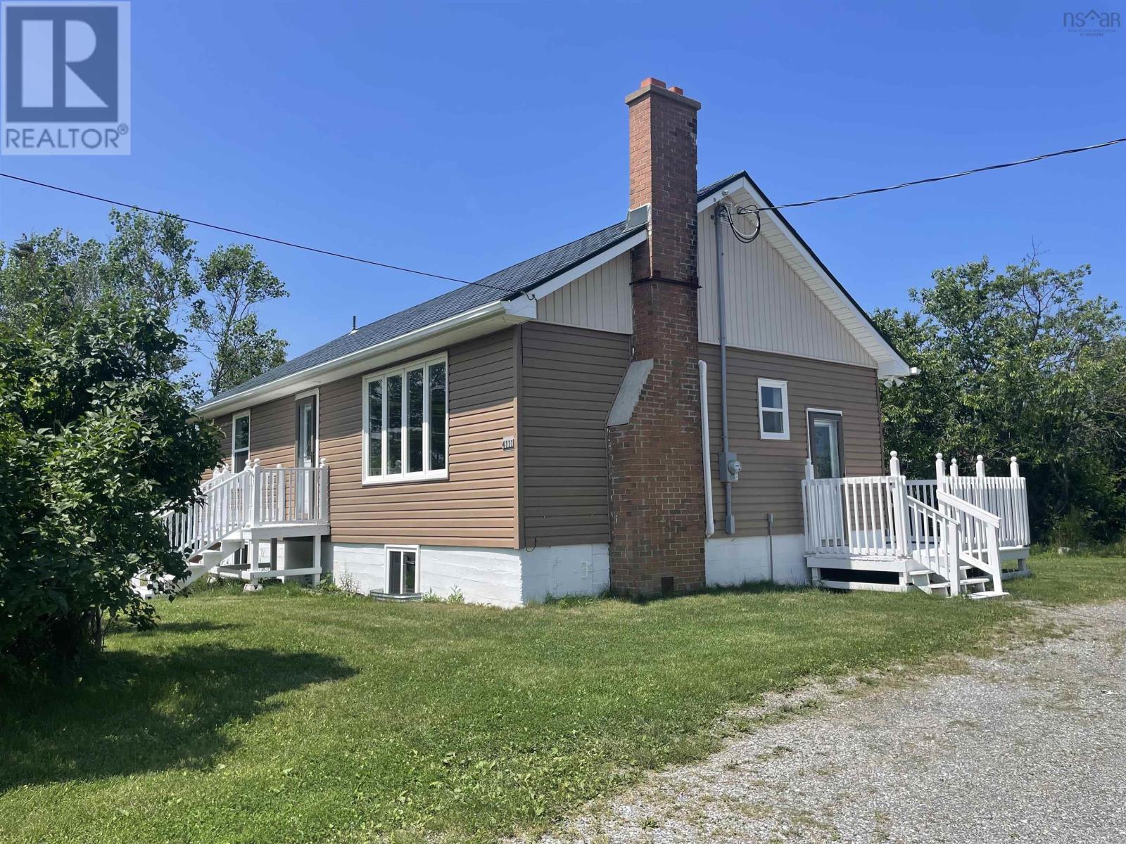 For sale 4111 New Waterford Highway, New Victoria, Nova Scotia B1H5T4