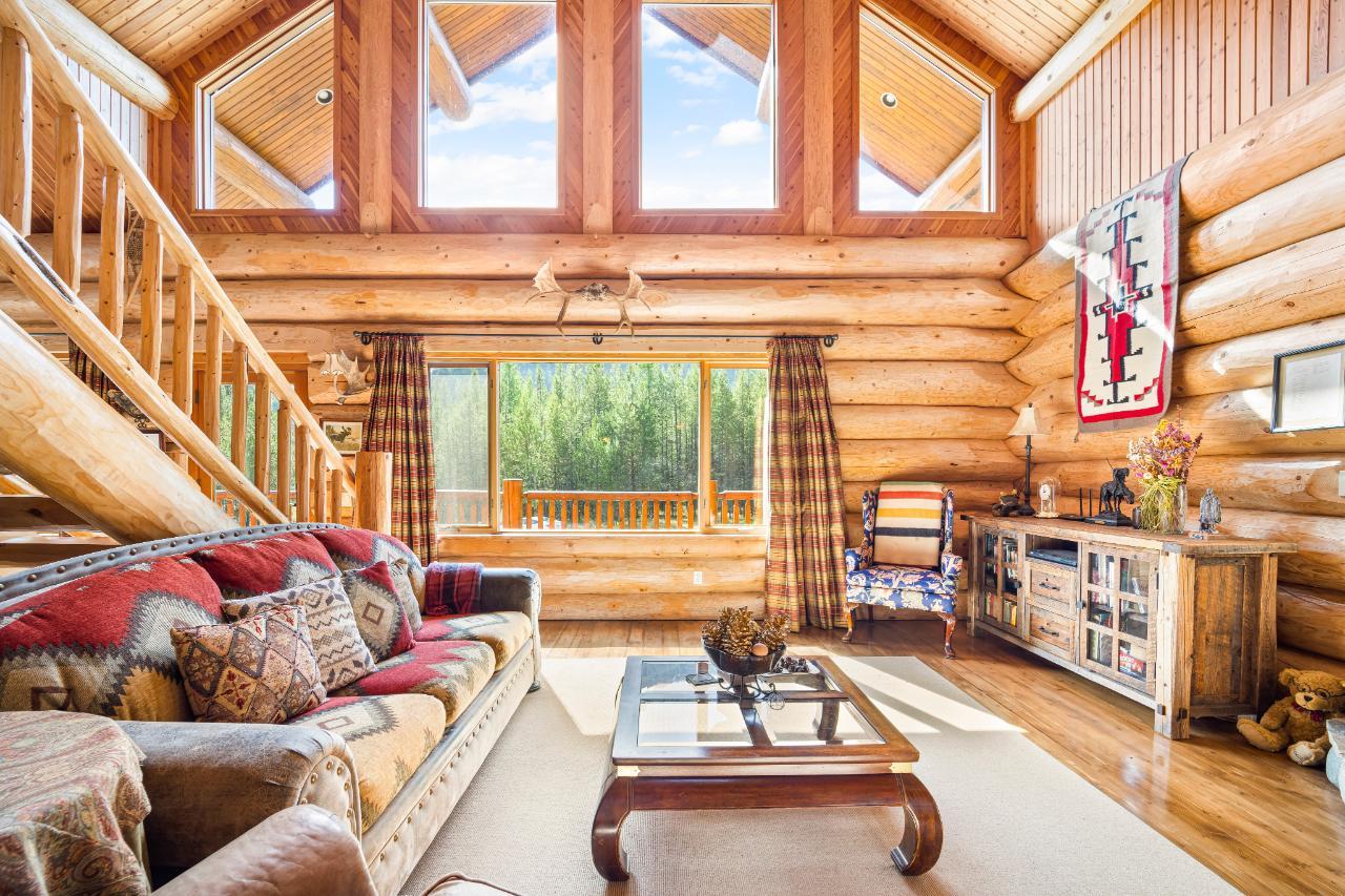 For sale 7602 HIGHWAY 95, Kingsgate, British Columbia V0B1V1 2473278