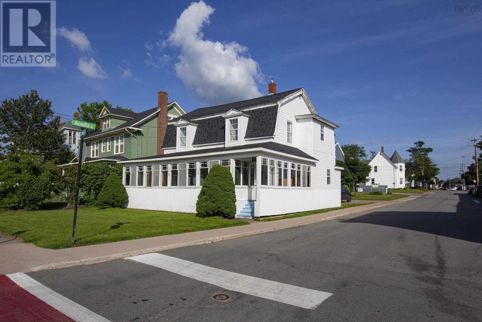 For sale 147 Victoria Street E, Amherst, Nova Scotia B4H1Y2 202314190 REALTOR.ca
