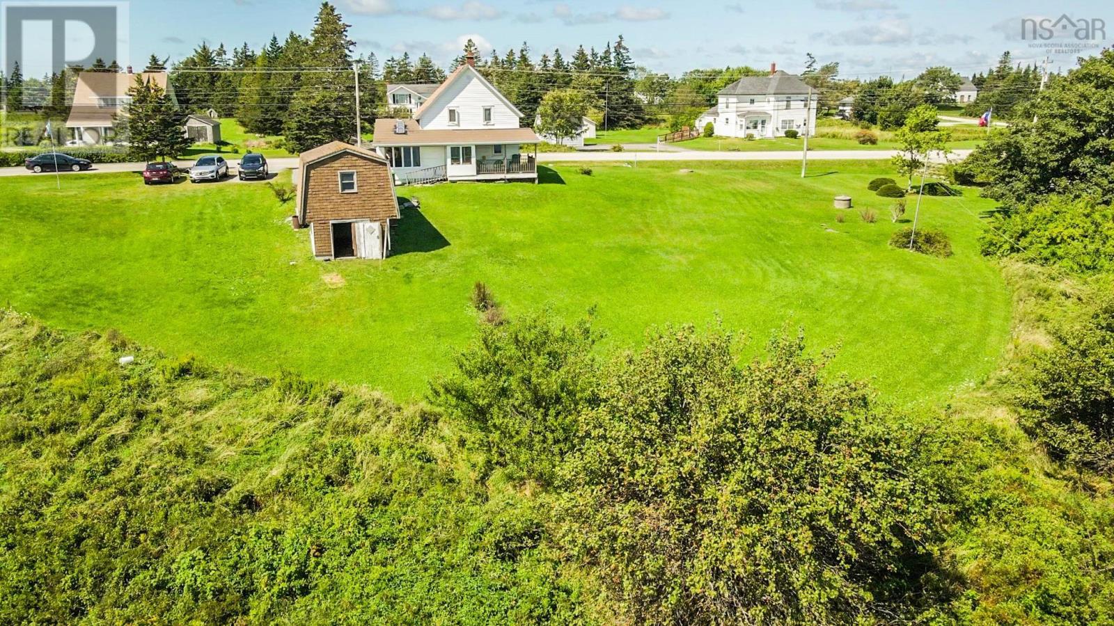 For sale 637 Highway 335, West Pubnico, Nova Scotia B0W3S0 202318646