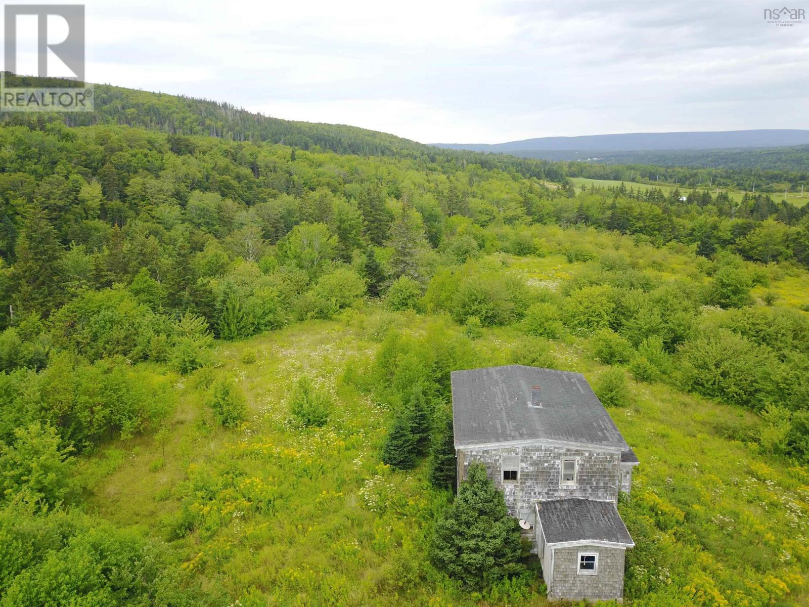 For sale 6371 HIGHWAY 395 Highway, Southwest Margaree, Nova Scotia B0E3H0 202318586 REALTOR.ca