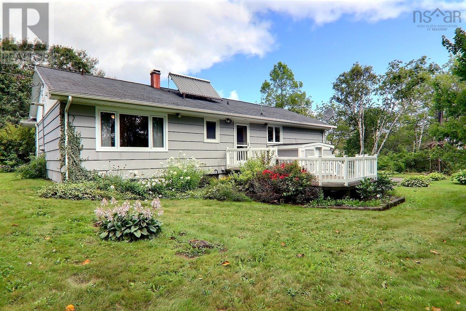 For sale 70 Catherine Street, Glace Bay, Nova Scotia B1A2J9