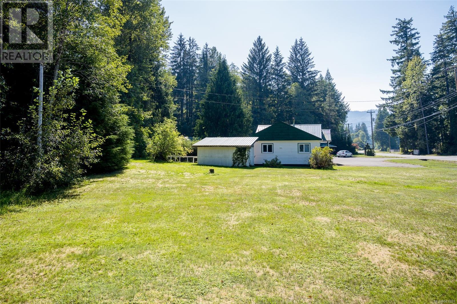 For sale 1260 Sayward Rd, Sayward, British Columbia V0P1R0 943281