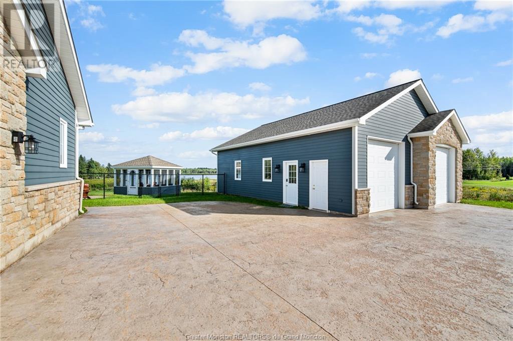 For sale 35 Beaumont RD, GrandBarachois, New Brunswick E4P0C1