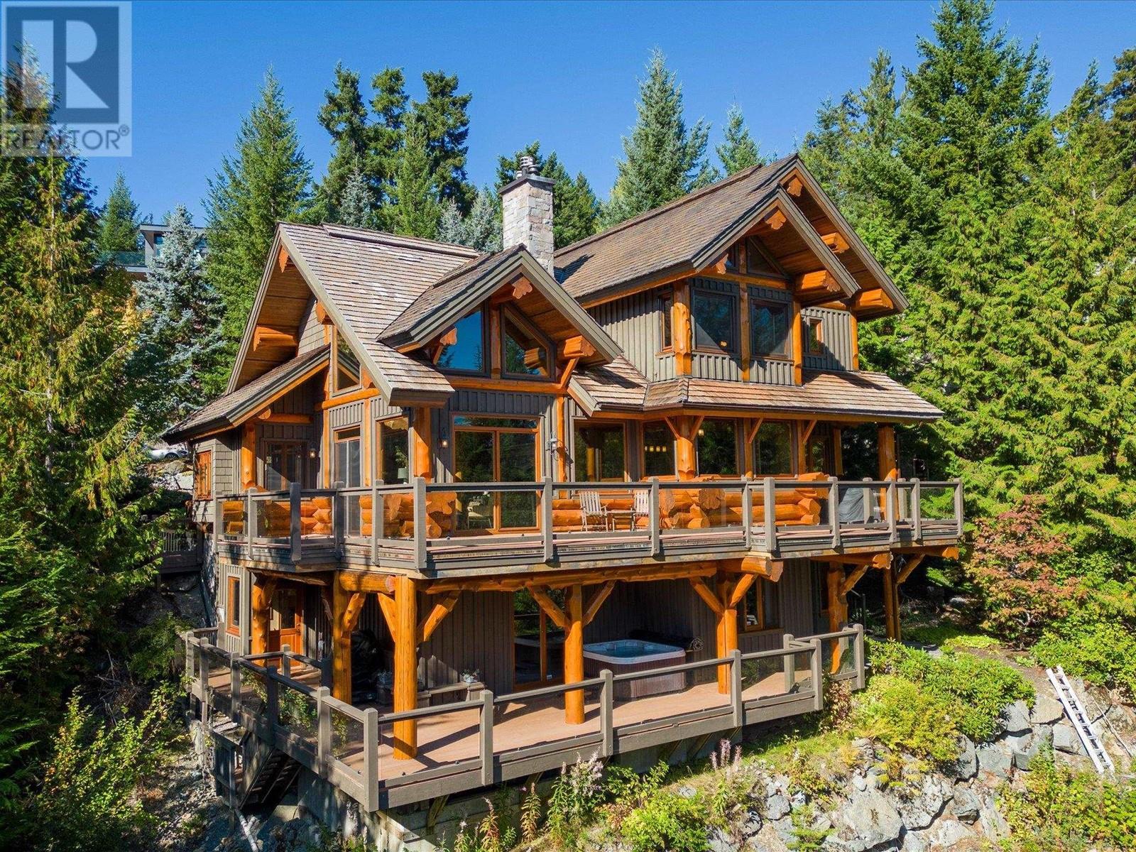 For sale 7448 TREETOP LANE, Whistler, British Columbia V8E0E9