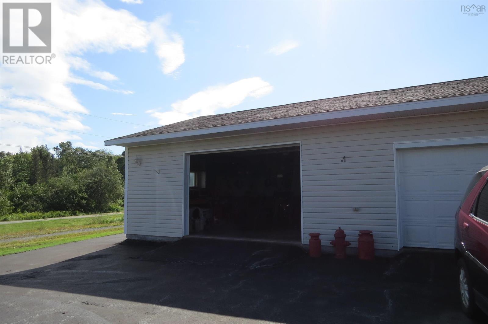 For sale 1652 Highway 331, Pleasantville, Nova Scotia B0R1G0