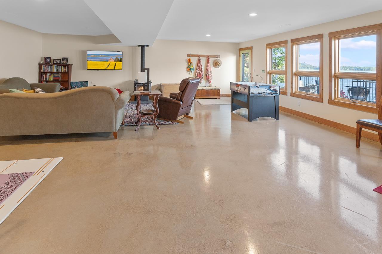 For sale 9419 HIGHWAY 3A, Kuskanook, British Columbia V0B2C0 2473359 REALTOR.ca