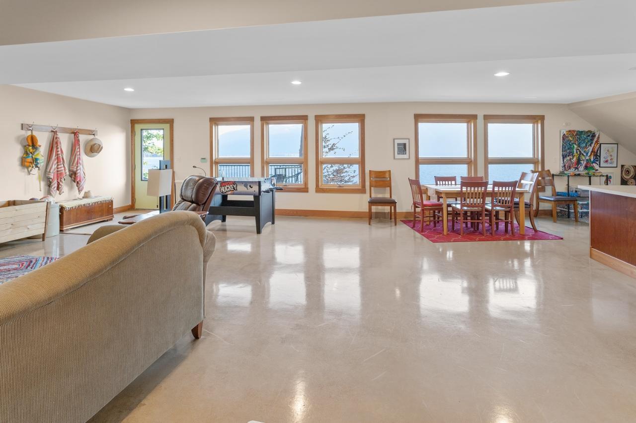 For sale 9419 HIGHWAY 3A, Kuskanook, British Columbia V0B2C0 2473359 REALTOR.ca