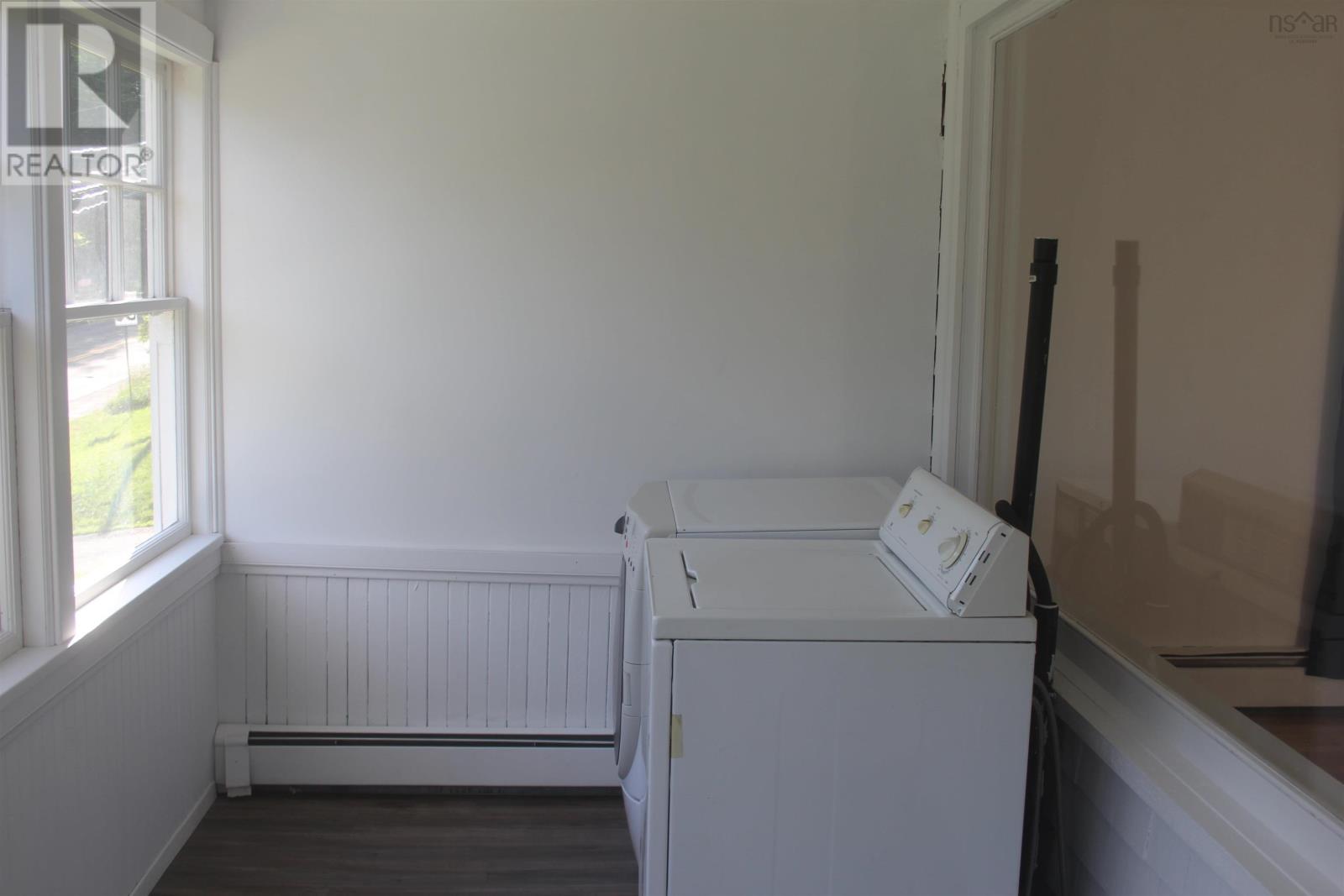 For sale 114 Gaspereau Avenue, Wolfville, Nova Scotia B4P2E1