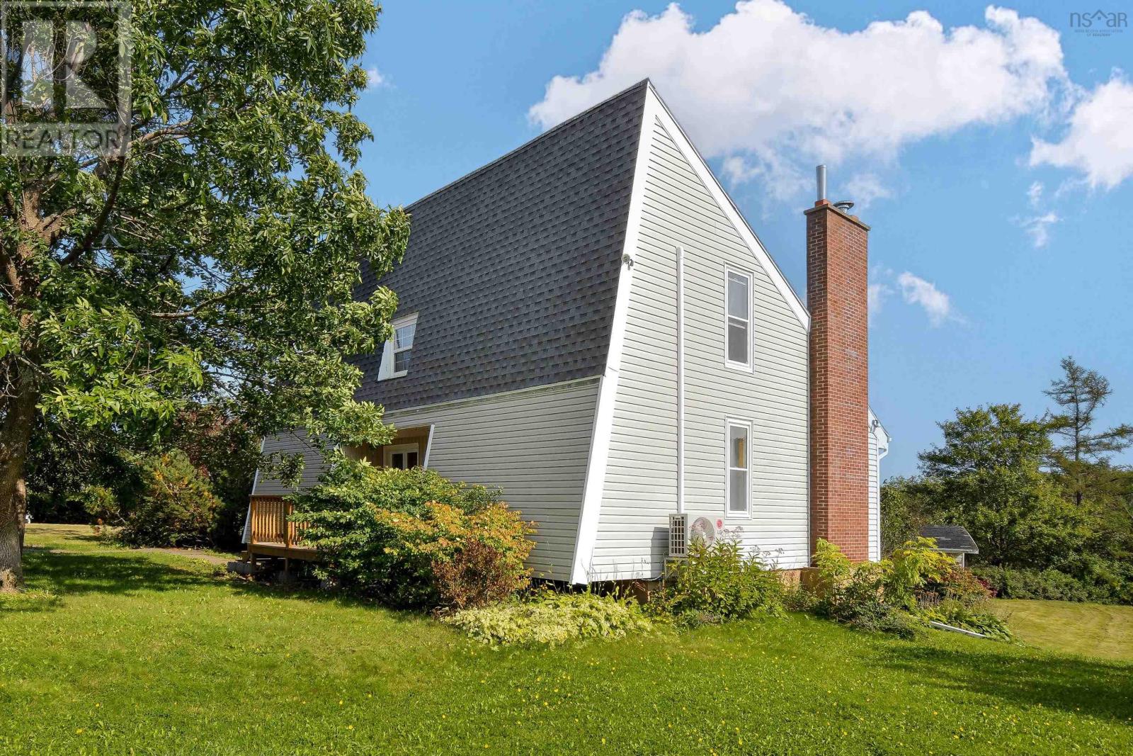 For sale 30 Chant Street, Reserve Mines, Nova Scotia B1E1B2