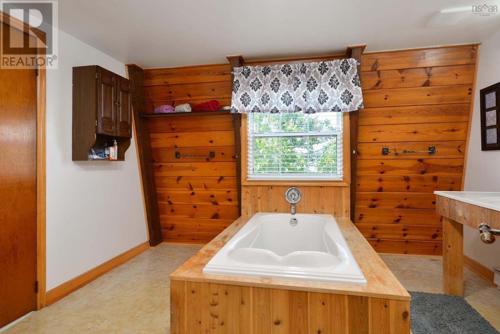 For sale 30 Chant Street, Reserve Mines, Nova Scotia B1E1B2