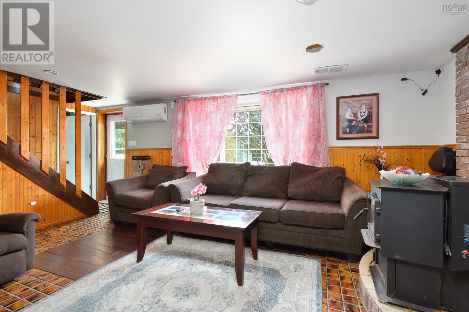 For sale 30 Chant Street, Reserve Mines, Nova Scotia B1E1B2