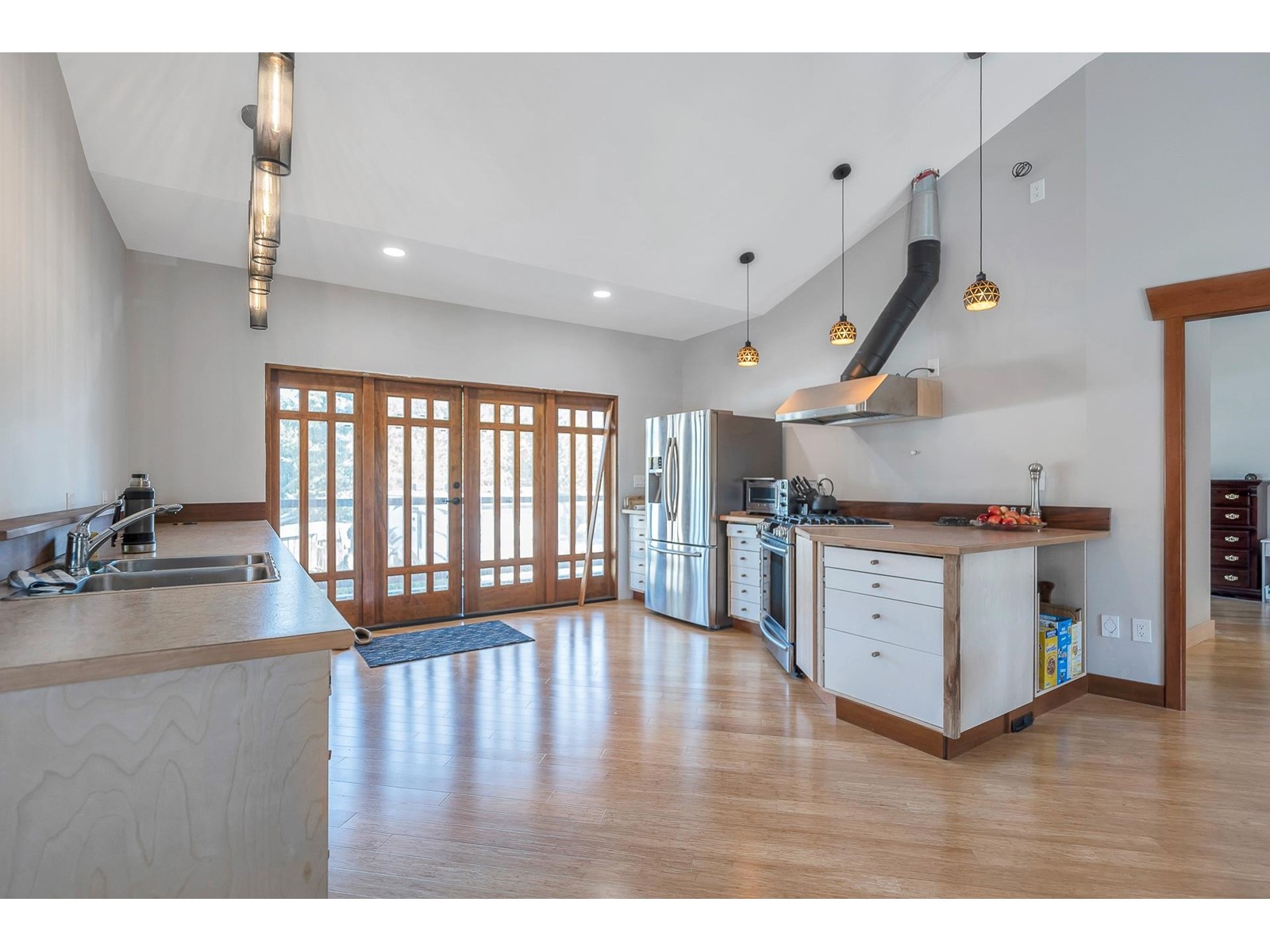 For sale 857 BRADNER ROAD, Abbotsford, British Columbia V4X1H8