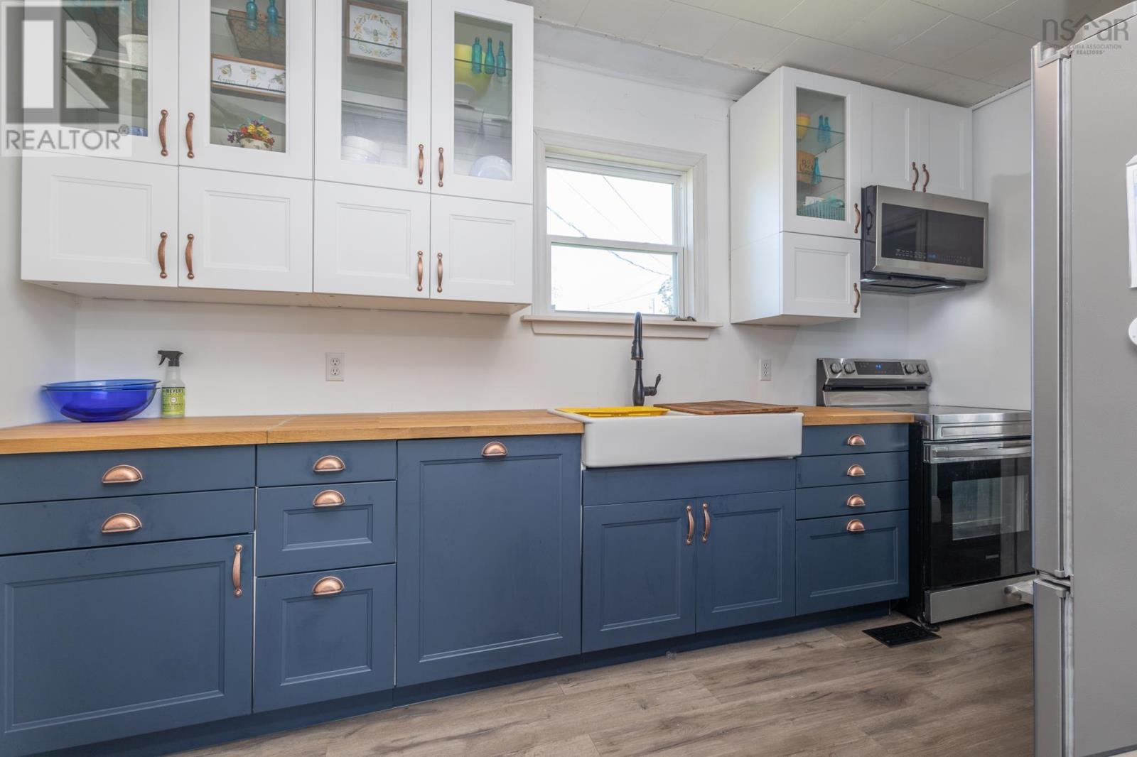 For sale 3071 1 Highway, Port Maitland, Nova Scotia B5A5T4 202320167