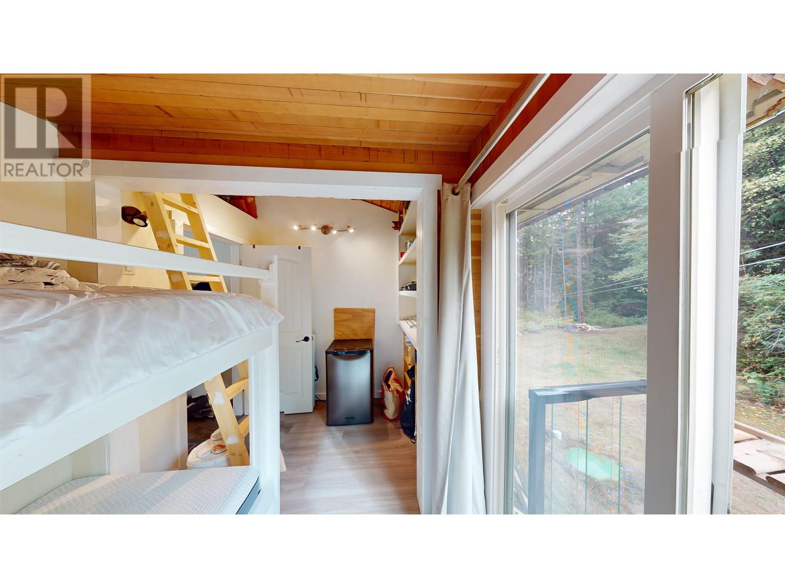 For sale 130 E HARDY ROAD, Nelson Island, British Columbia V0N1S0