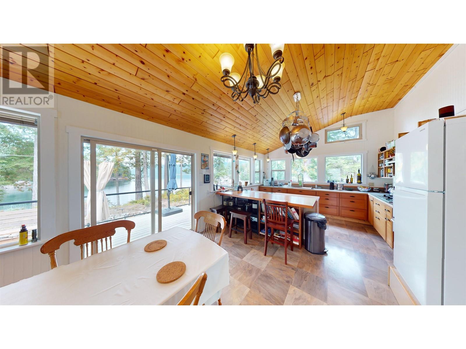 For sale 130 E HARDY ROAD, Nelson Island, British Columbia V0N1S0