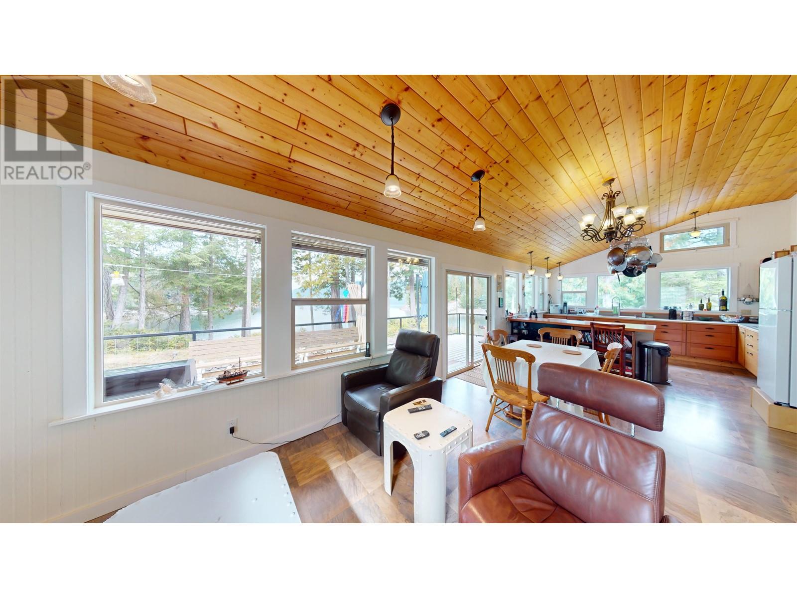 For sale 130 E HARDY ROAD, Nelson Island, British Columbia V0N1S0