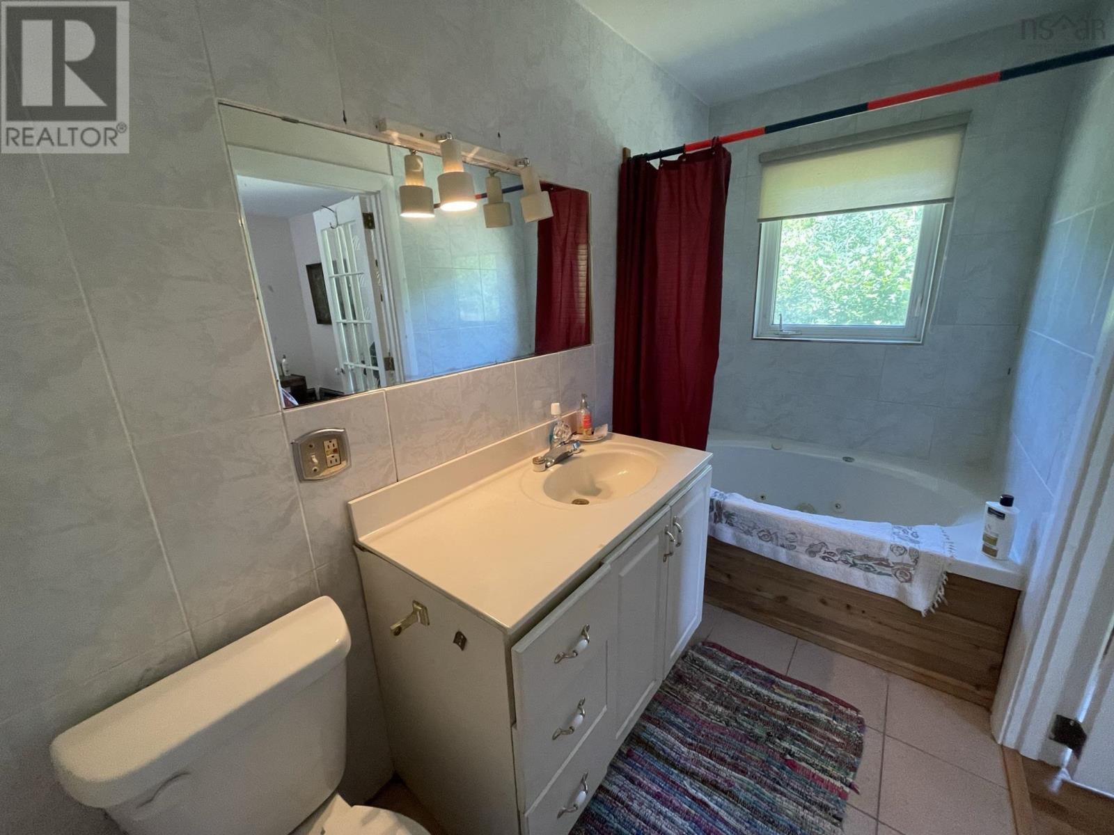 For sale 27 Wharf Lane, Hunts Point, Nova Scotia B0T1G0 202315890